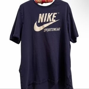 Navy blue men’s Nike t shirt